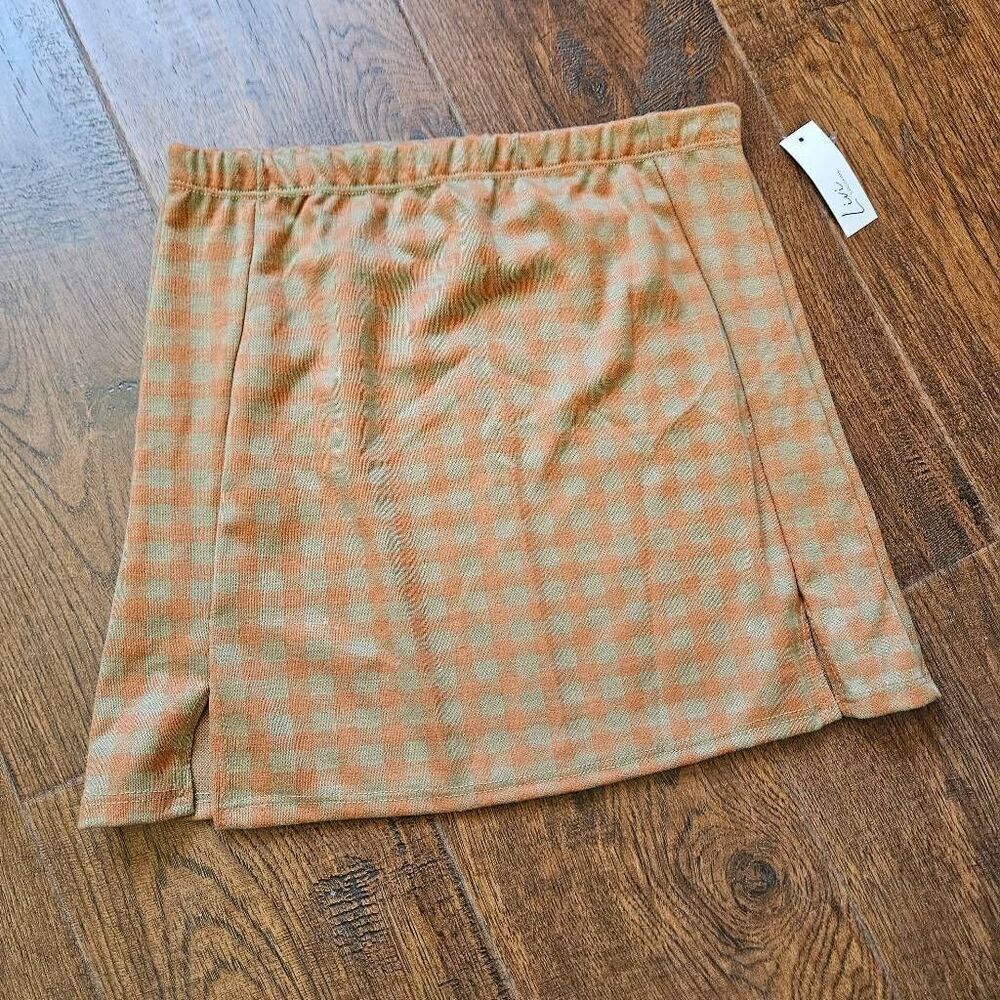 NWT Livi Olivia Rae Mini Skirt